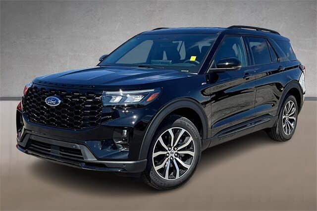 2025 Ford Explorer ST-Line RWD