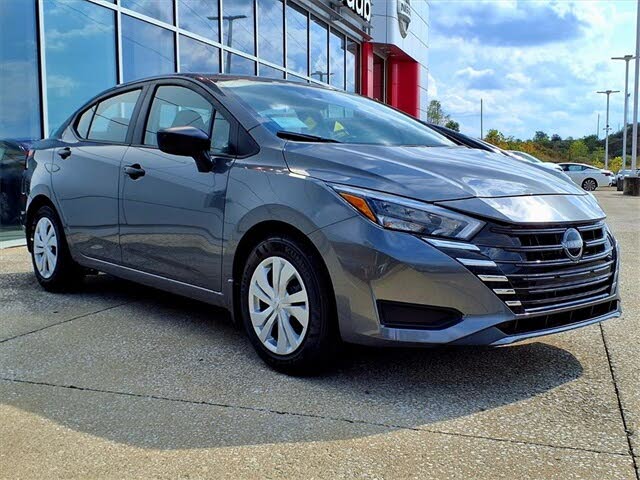 2025 Nissan Versa S FWD