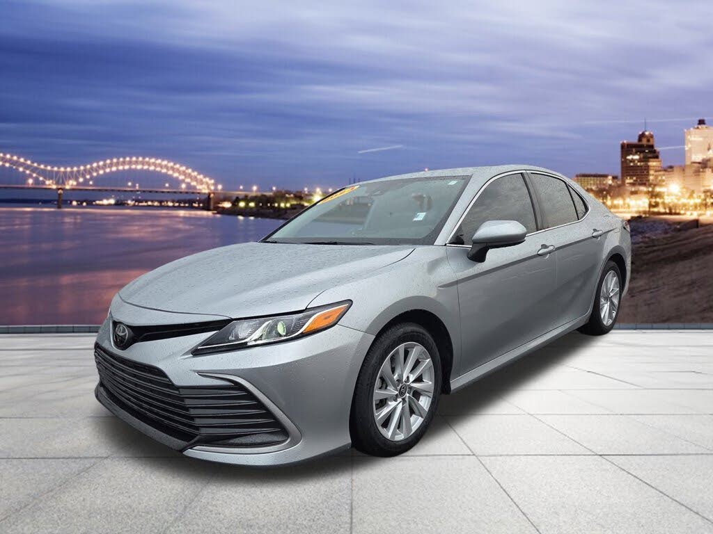 2023 Toyota Camry LE FWD