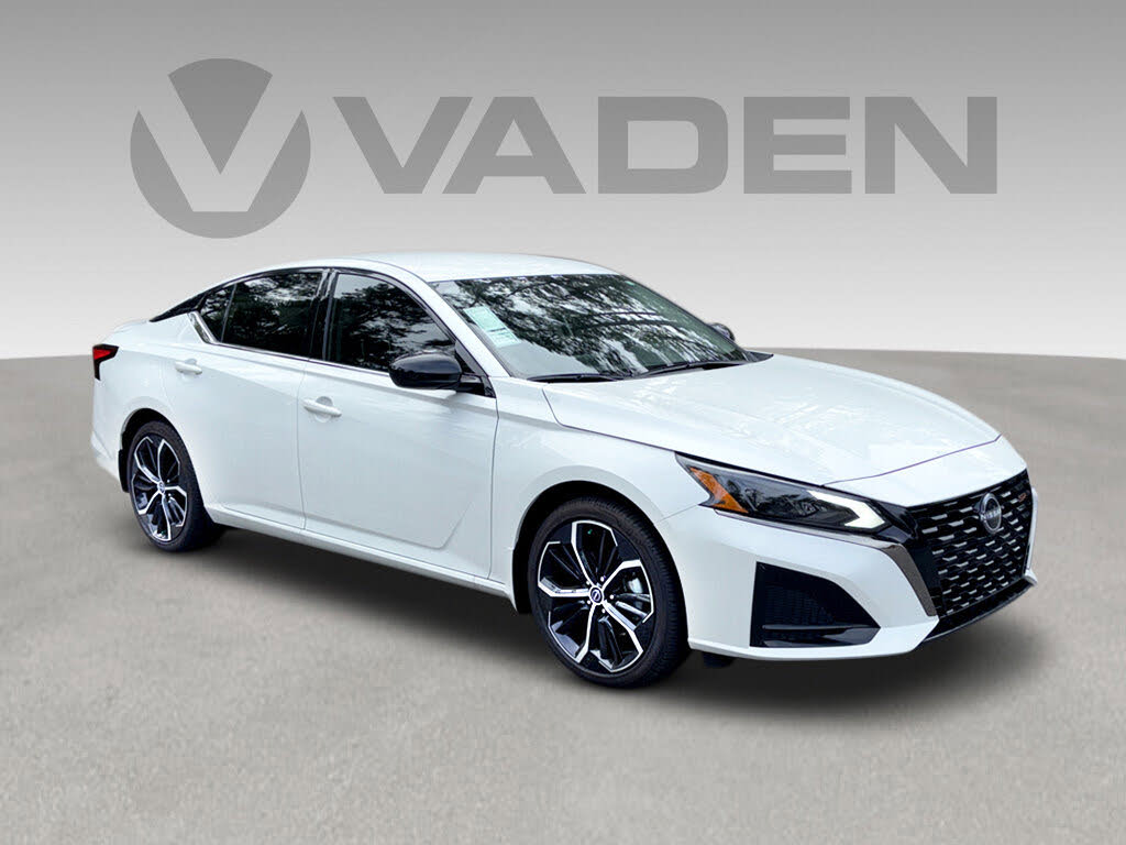 2024 Nissan Altima 2.5 SR FWD