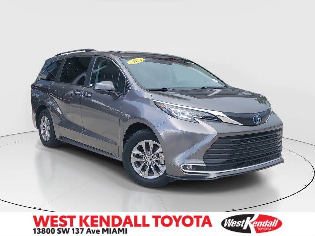 2023 Toyota Sienna XLE 7-Passenger FWD