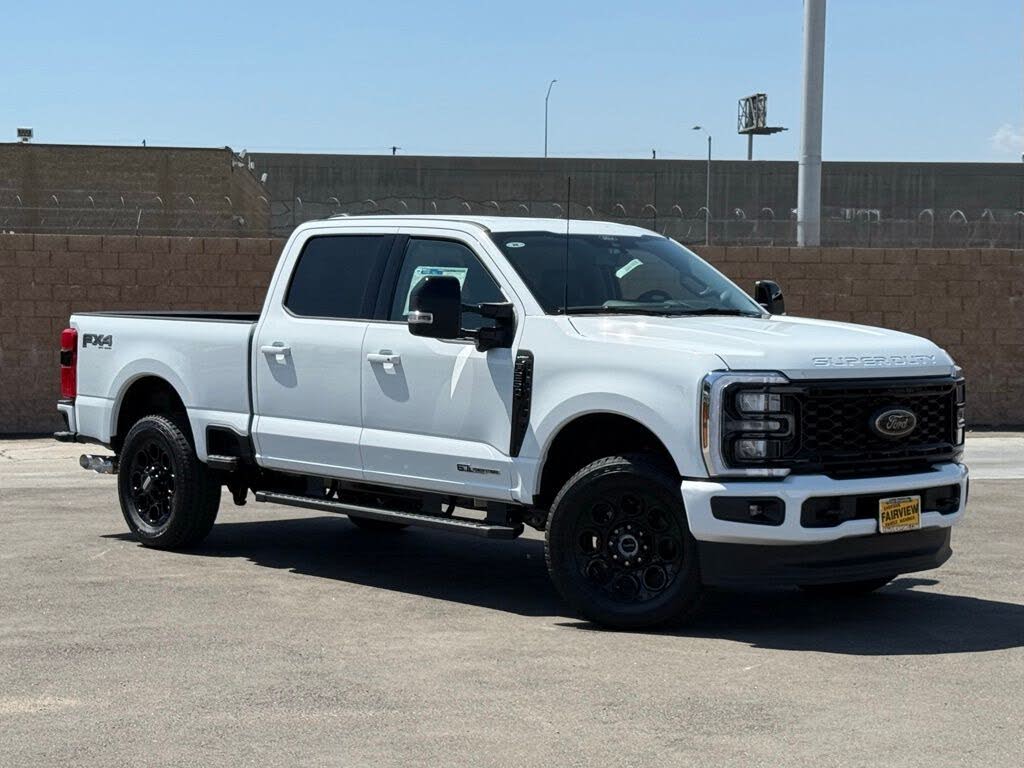 2026 Ford F-250 Super Duty Lariat Crew Cab 4WD