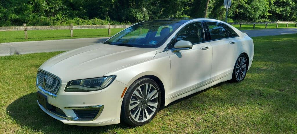 2017 Lincoln MKZ Reserve FWD