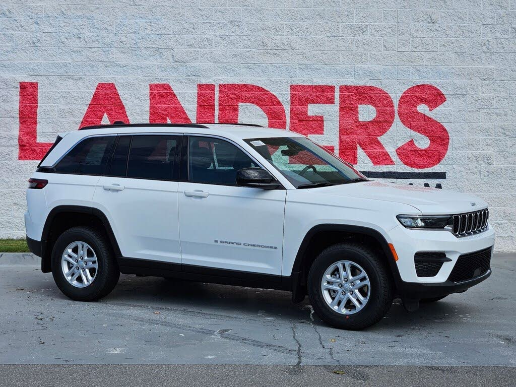 2025 Jeep Grand Cherokee Laredo RWD