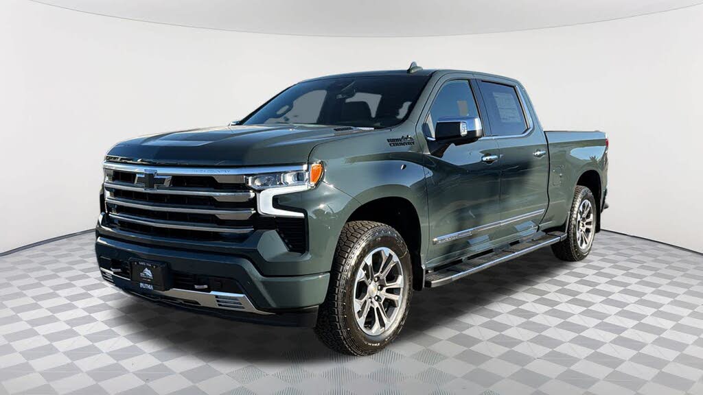 2026 Chevrolet Silverado 1500 High Country Crew Cab 4WD