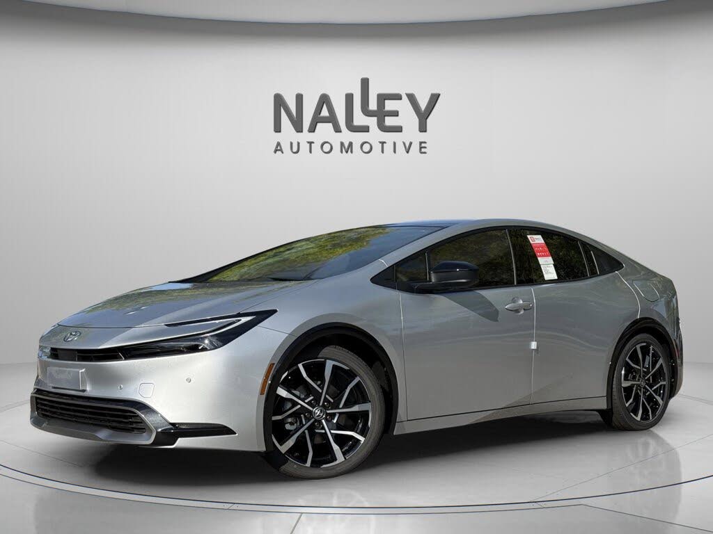 2026 Toyota Prius Plug-In Hybrid SE FWD