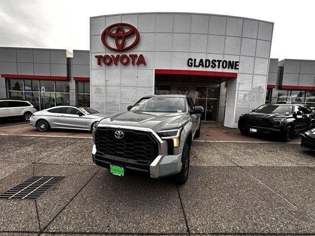 2025 Toyota Tundra SR5 CrewMax Cab LB 4WD