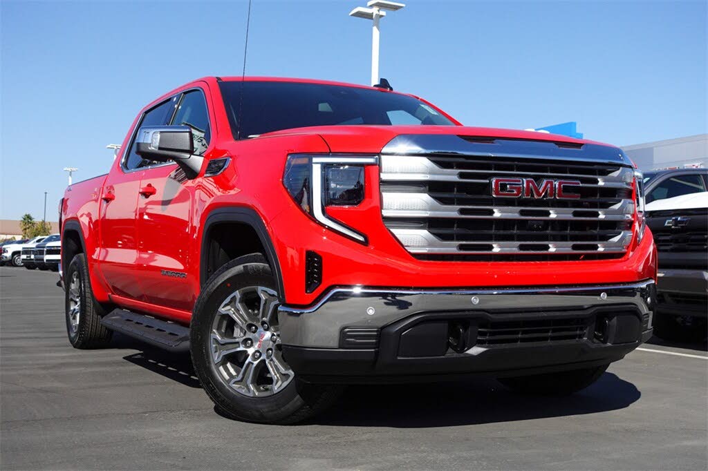2026 GMC Sierra 1500 SLE Crew Cab 4WD