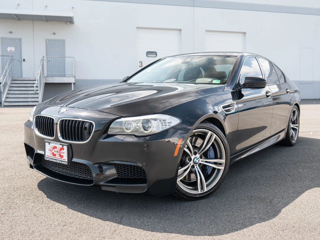 2013 BMW M5 RWD