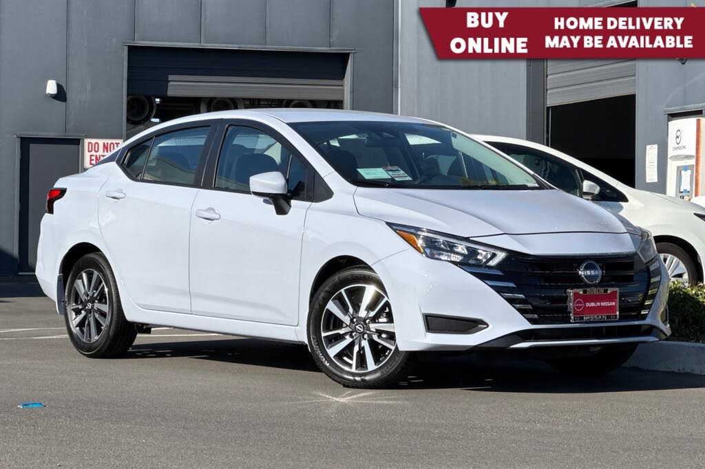 2025 Nissan Versa SV FWD