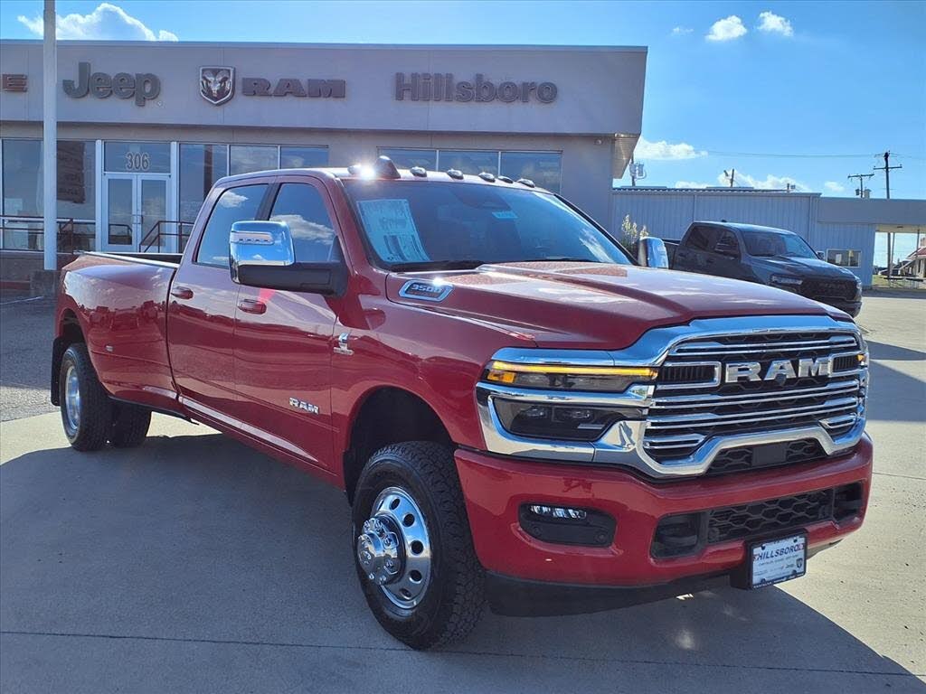 2026 RAM 3500 Laramie Crew Cab LB DRW 4WD