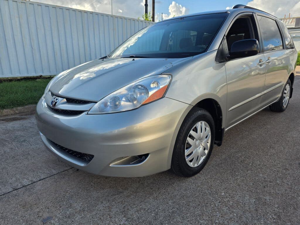 2006 Toyota Sienna LE 7-Passenger