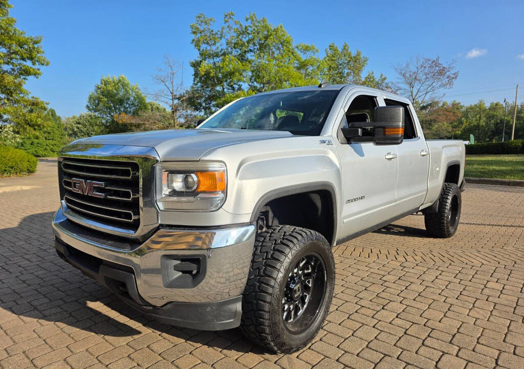 2015 GMC Sierra 2500HD SLT Crew Cab LB 4WD