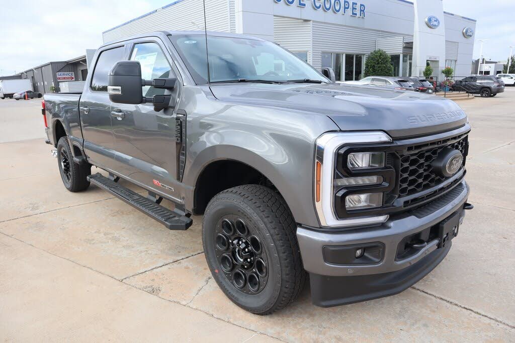 2026 Ford F-250 Super Duty Lariat Crew Cab 4WD