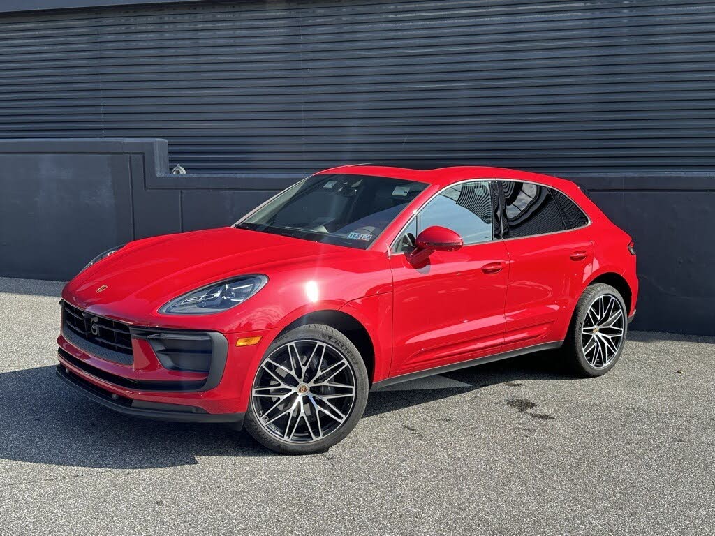 2025 Porsche Macan