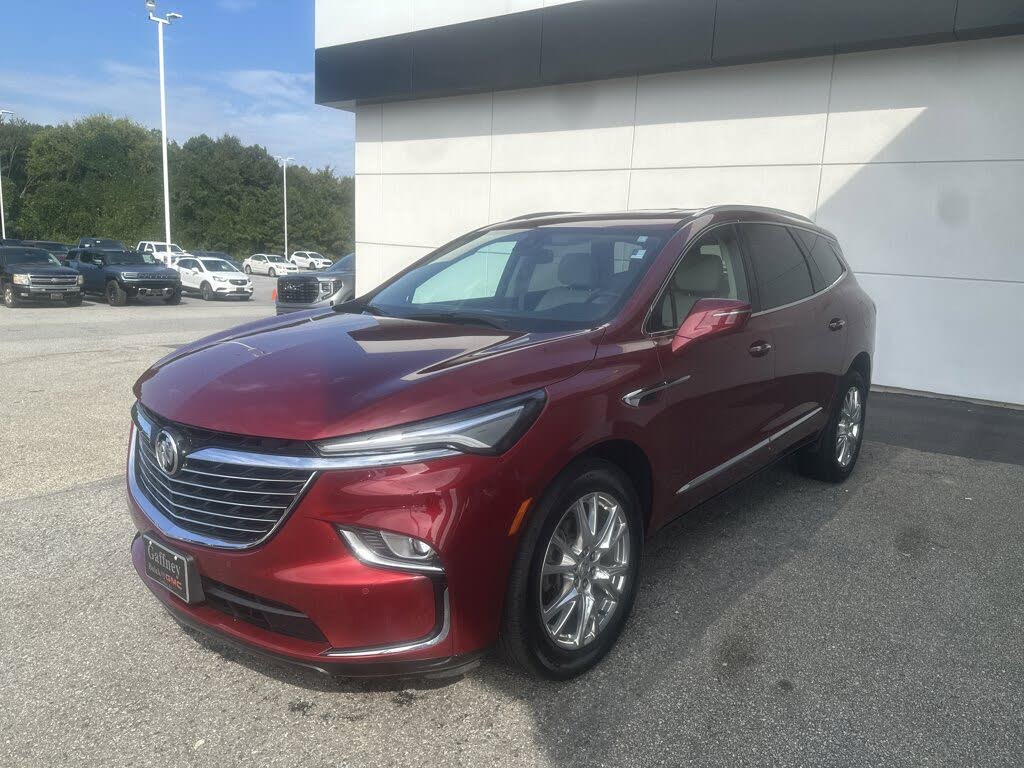 2023 Buick Enclave Essence AWD