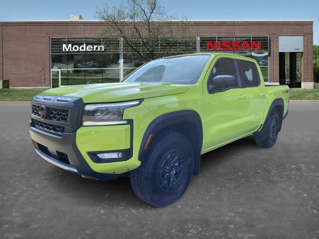 2026 Nissan Frontier PRO-4X Crew Cab 4WD