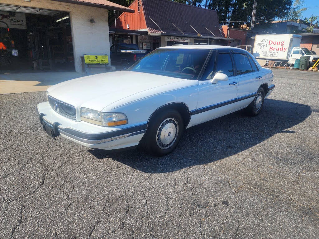 1995 Buick LeSabre Custom Sedan FWD