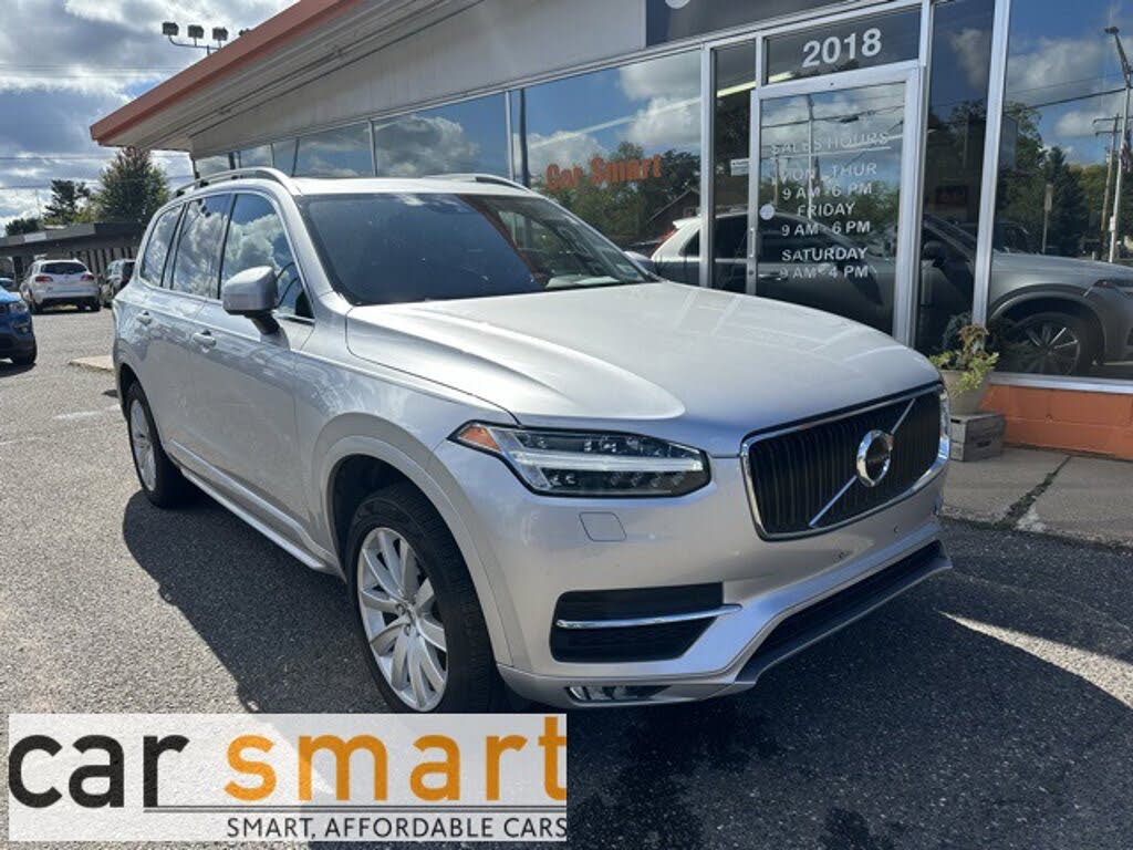 2016 Volvo XC90 T6 Momentum AWD