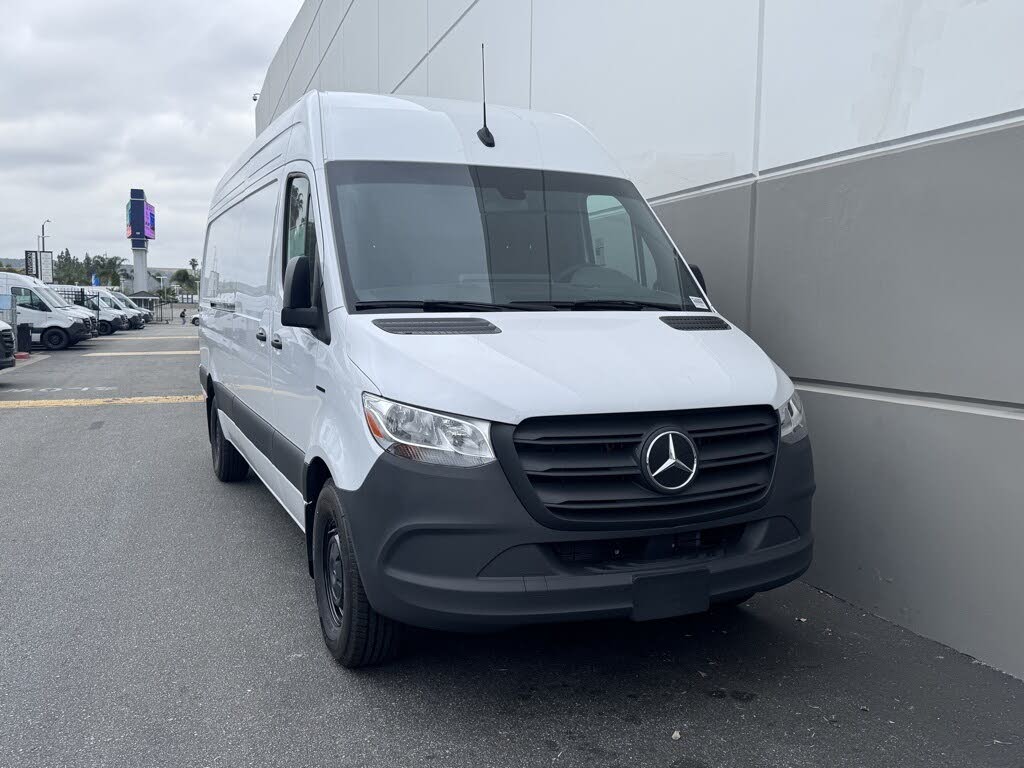 2024 Mercedes-Benz eSprinter 2500 170 High Roof Cargo HO RWD