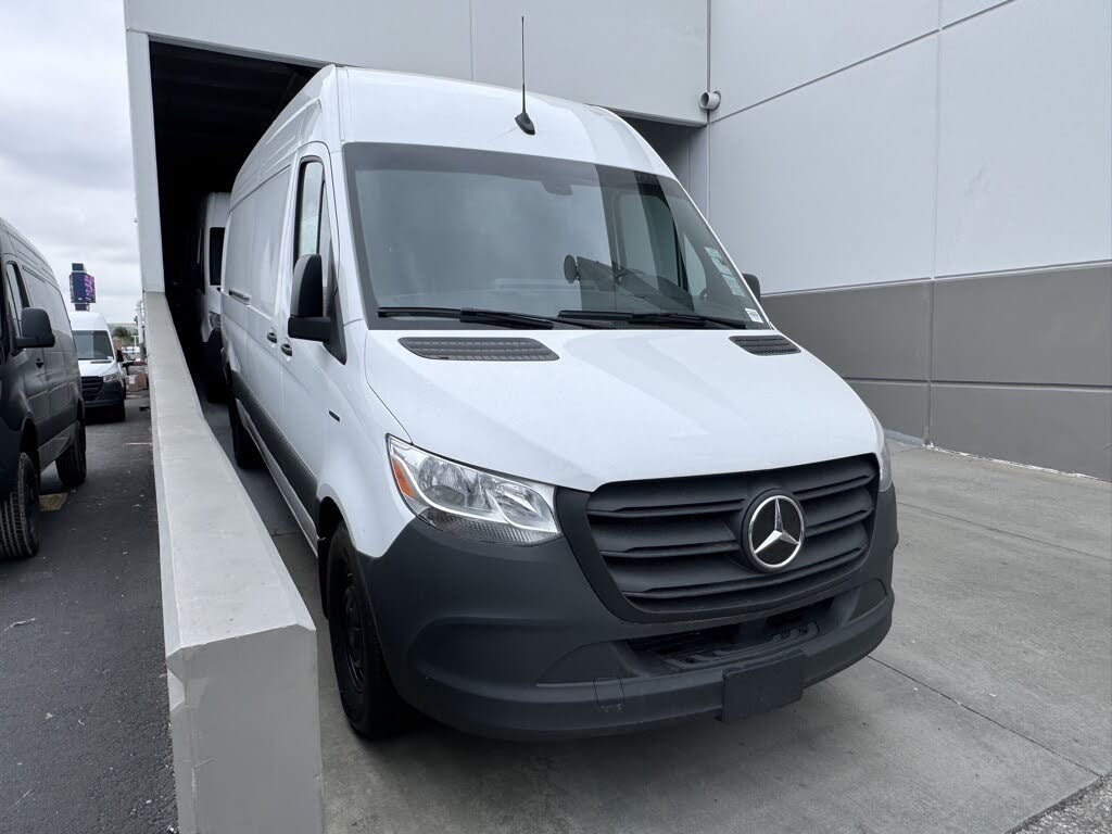 2024 Mercedes-Benz eSprinter 2500 170 High Roof Cargo HO RWD