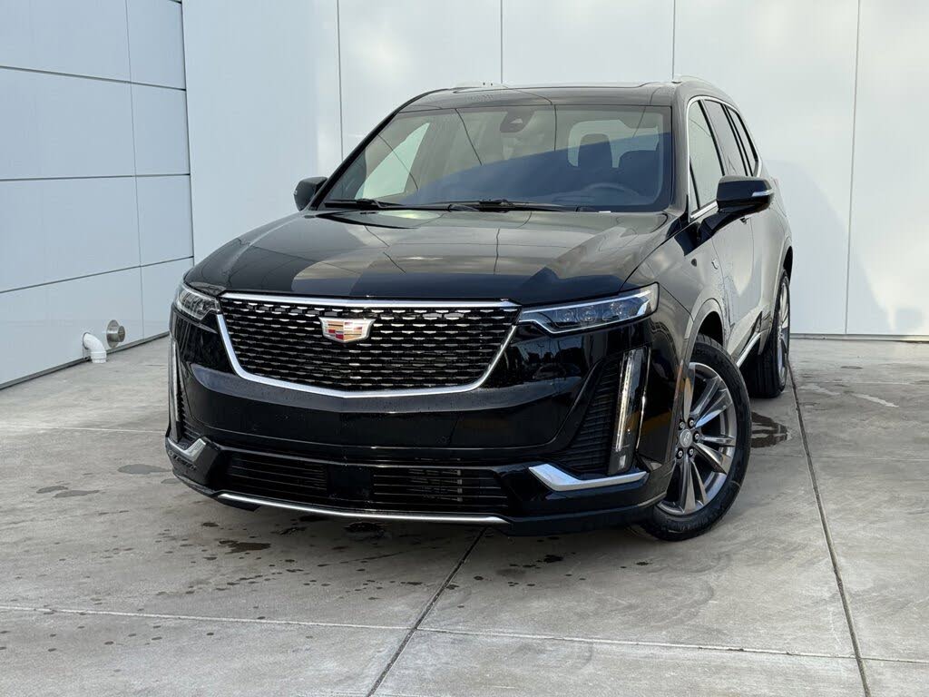 2025 Cadillac XT6 Premium Luxury FWD