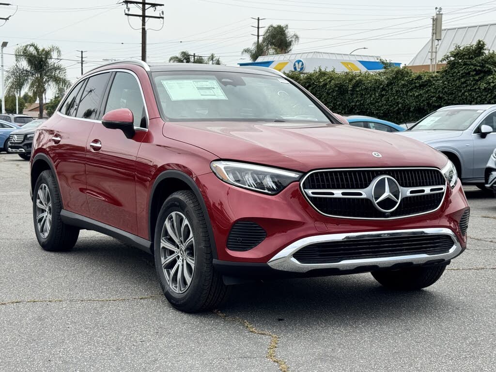 2025 Mercedes-Benz GLC 300 4MATIC