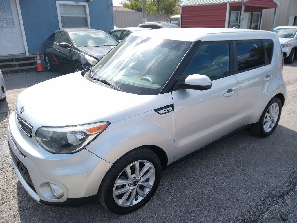 2017 Kia Soul +