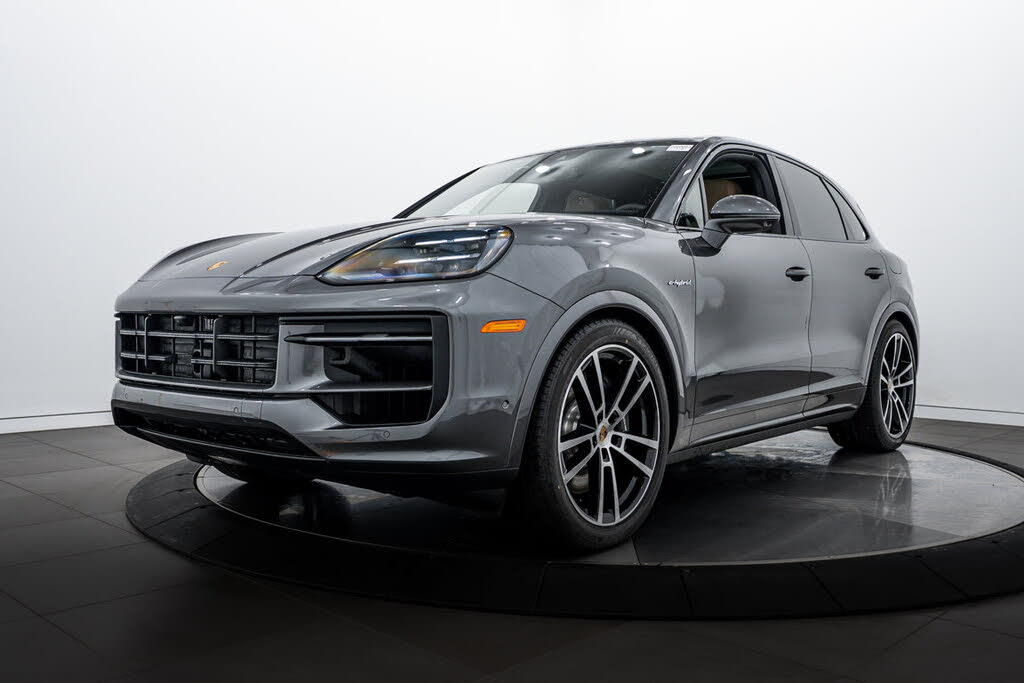 2026 Porsche Cayenne AWD