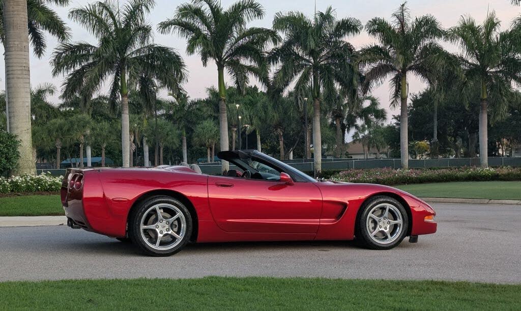 2000 Chevrolet Corvette Convertible RWD