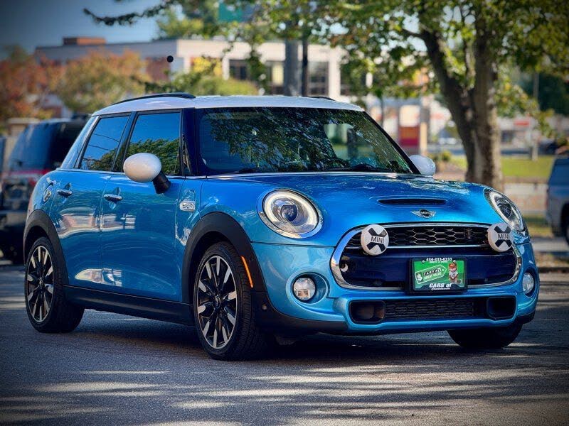 2016 MINI Cooper S 4-Door Hatchback FWD