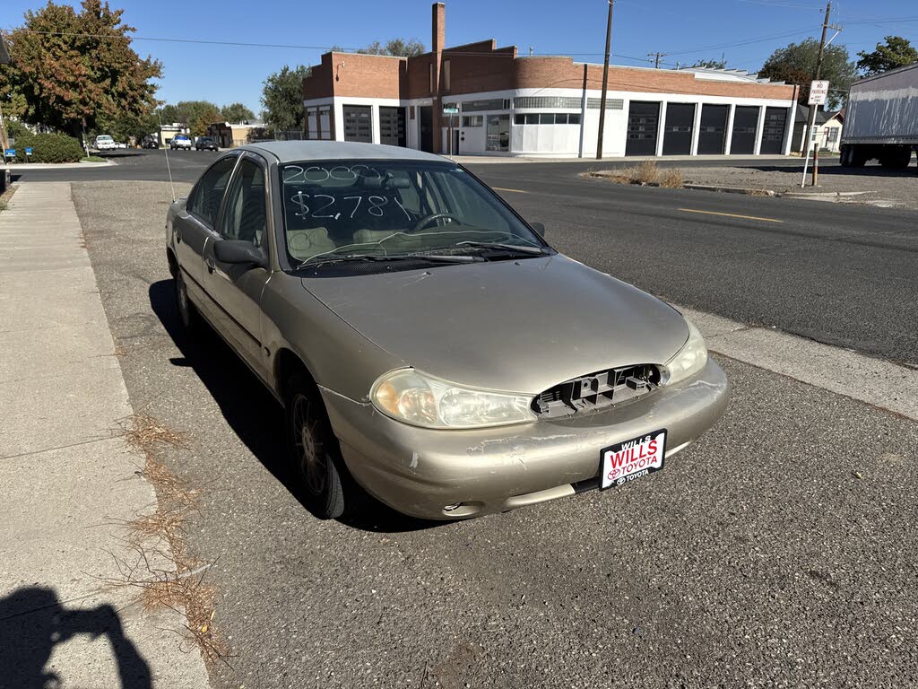 2000 Ford Contour 4 Dr SE Sedan