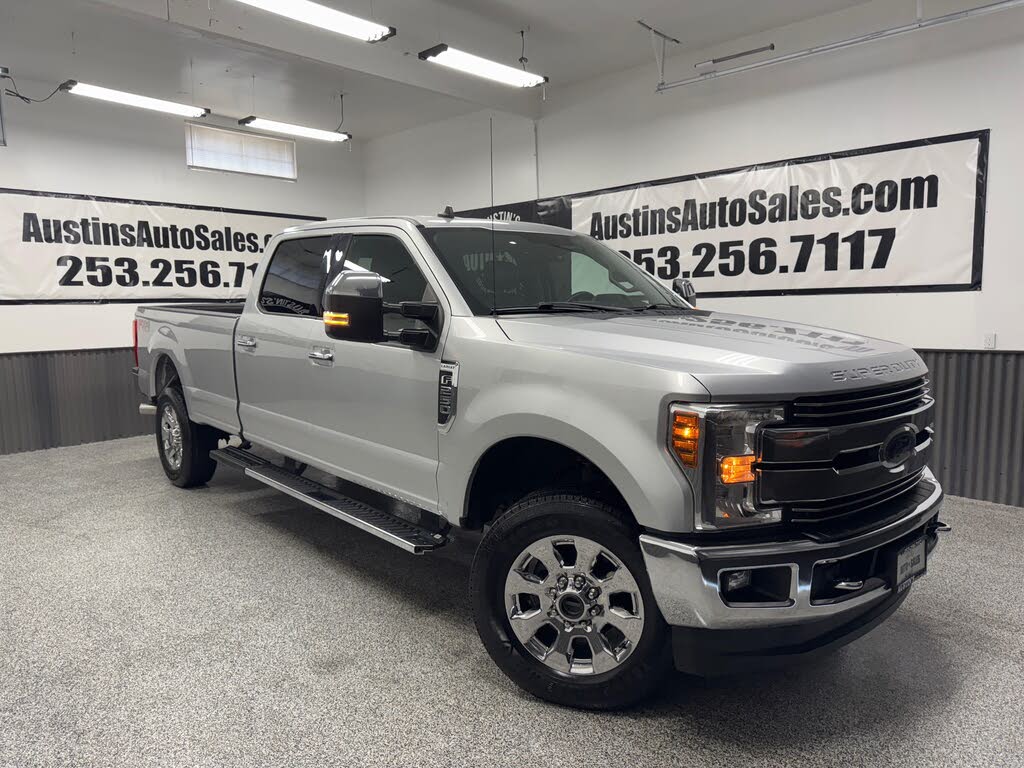 2019 Ford F-250 Super Duty Lariat Crew Cab 4WD
