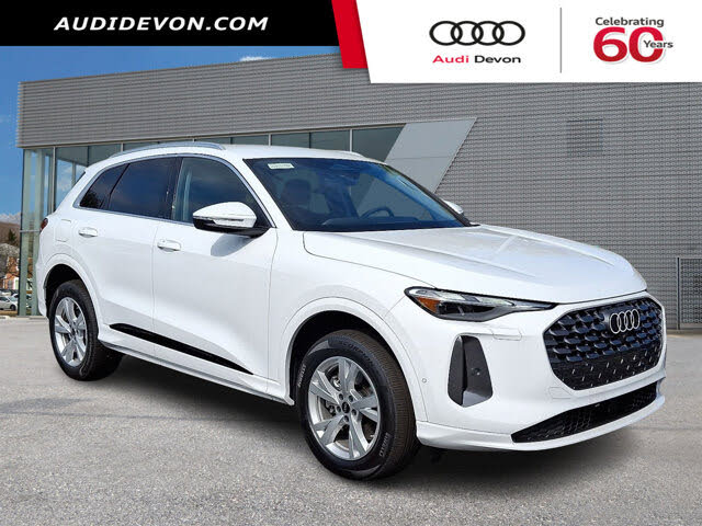 2025 Audi Q5 quattro Premium 40 TFSI