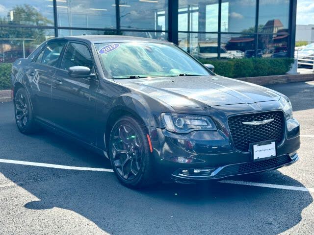 2019 Chrysler 300 S RWD