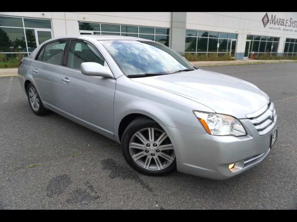 2005 Toyota Avalon XL