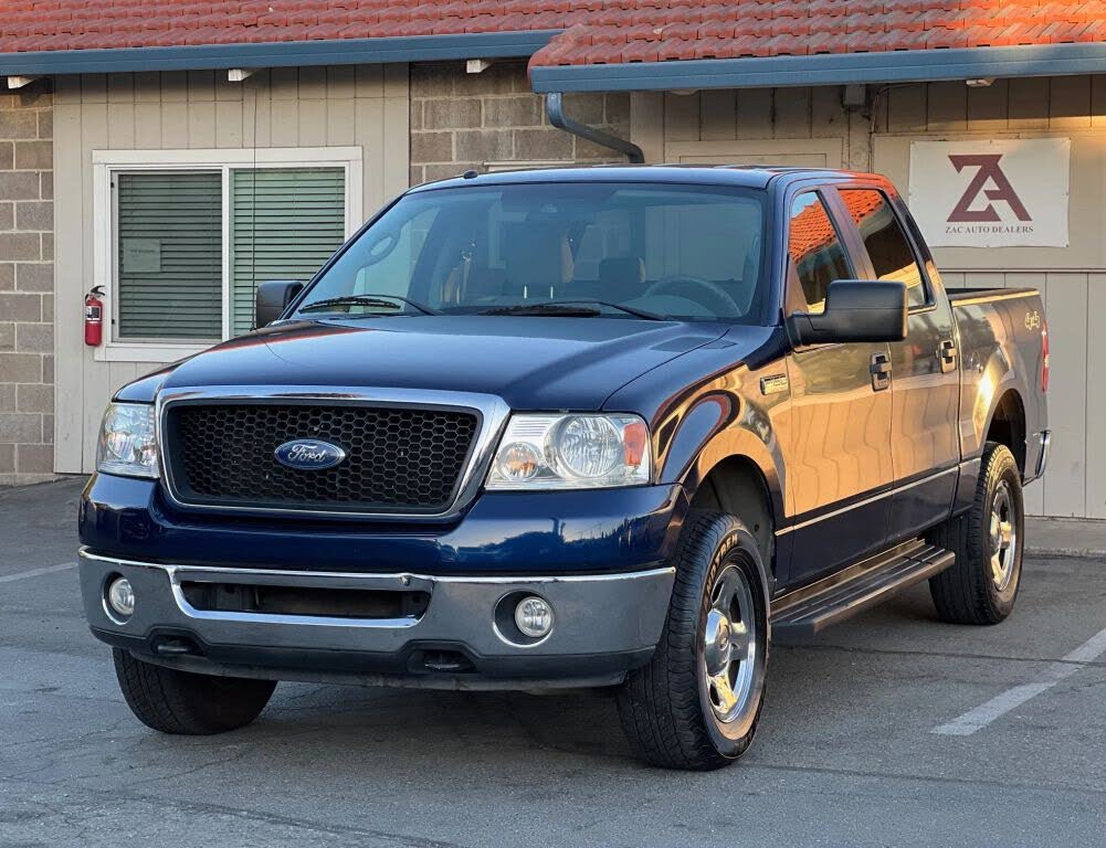 2007 Ford F-150 XLT SuperCrew Short Bed 4WD