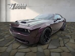 Dodge Challenger SRT Hellcat Widebody RWD