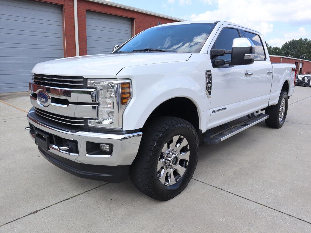 2019 Ford F-250 Super Duty Lariat Crew Cab 4WD