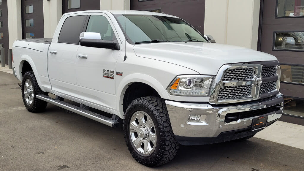 2016 RAM 3500 Laramie Crew Cab 4WD