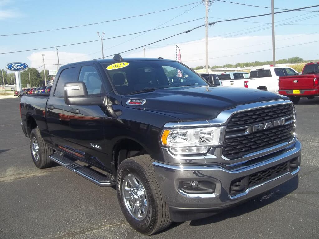2024 RAM 2500 Big Horn Crew Cab 4WD
