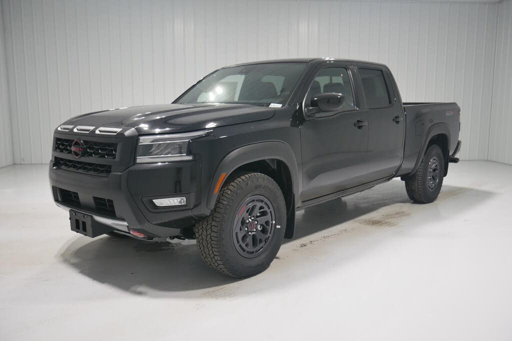 2025 Nissan Frontier PRO-4X Crew Cab LB 4WD