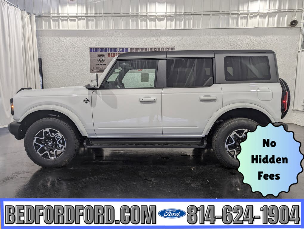 2025 Ford Bronco Outer Banks 4-Door 4WD