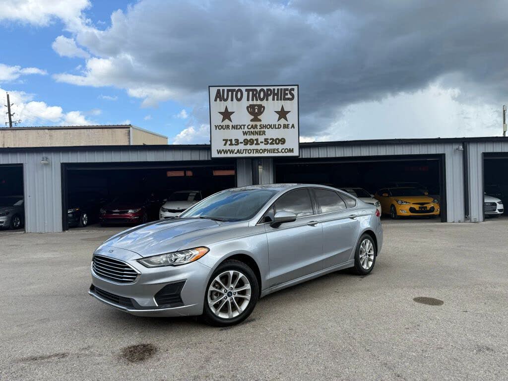 2020 Ford Fusion SE FWD