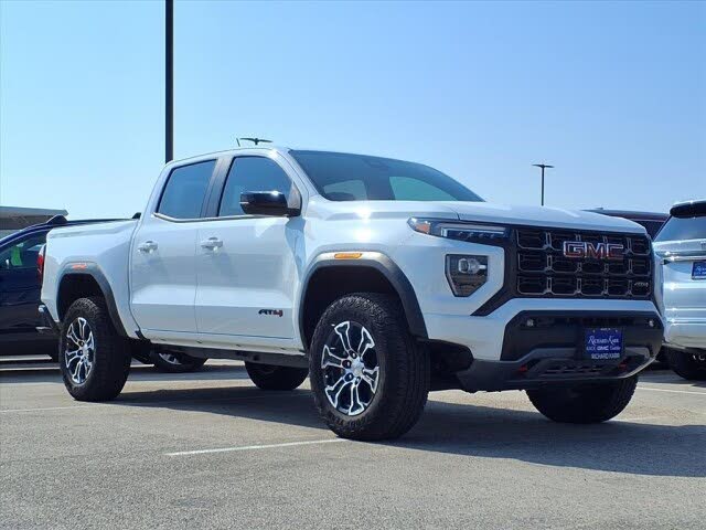 2024 GMC Canyon AT4 Crew Cab 4WD
