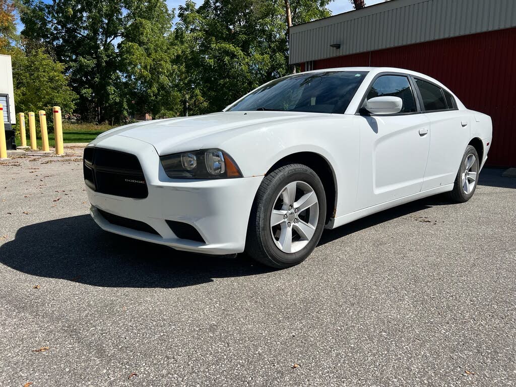 2013 Dodge Charger SE RWD