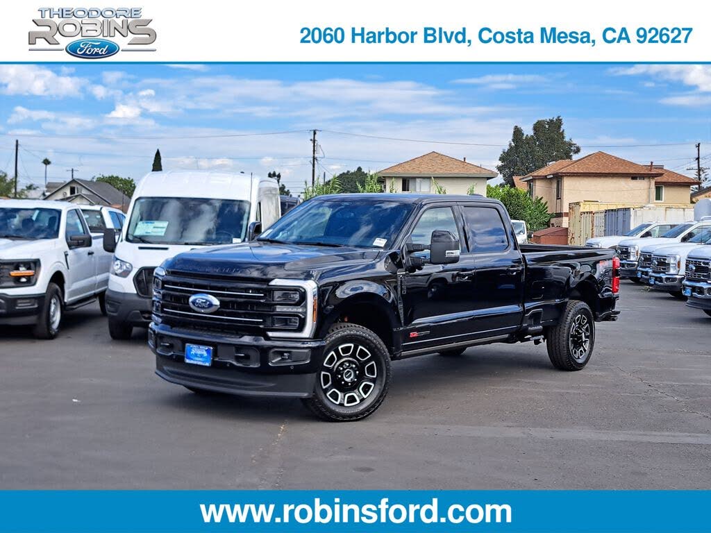2026 Ford F-350 Super Duty Platinum Crew Cab 4WD