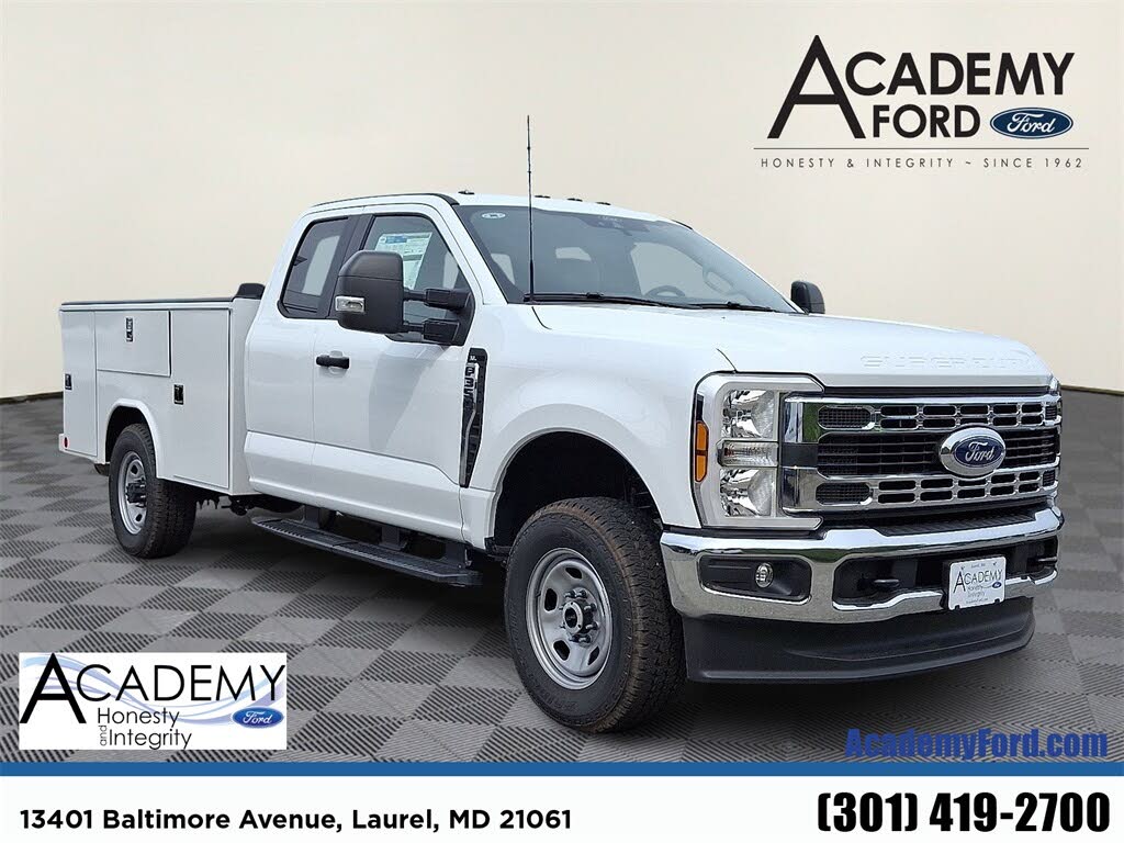2025 Ford F-350 Super Duty Chassis XL SuperCab 4WD