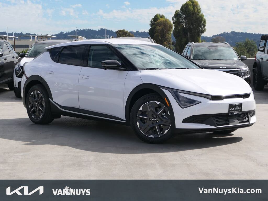 2025 Kia EV6 Light Long Range RWD