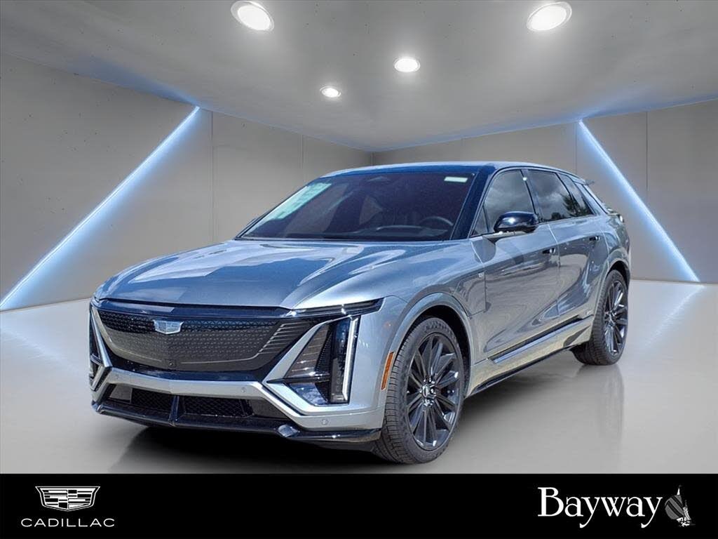 2026 Cadillac LYRIQ-V AWD